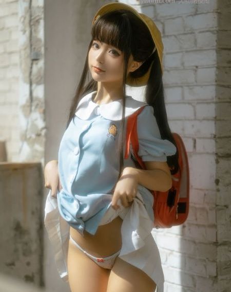 感宫世界